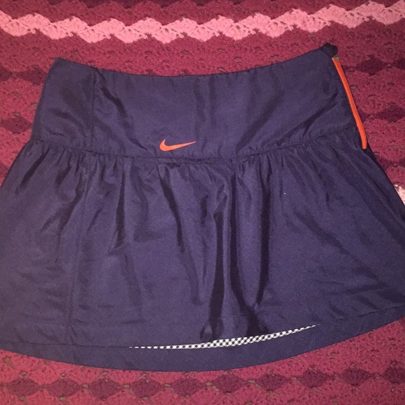 Nike Dresses & Skirts - Nike Dry Fit Golf Skirt sz 8